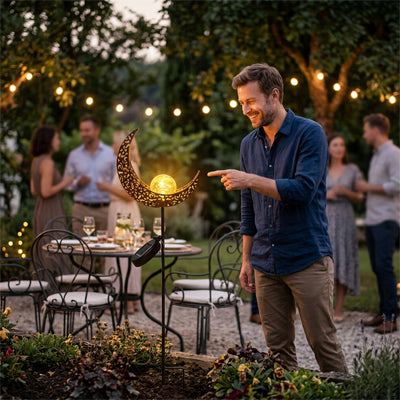 lampe-solaire-exterieur-design-lune-feerique-moderne