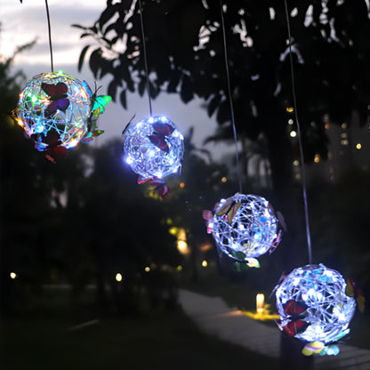lampe-solaire-sphere-aux-papillons-chic-1