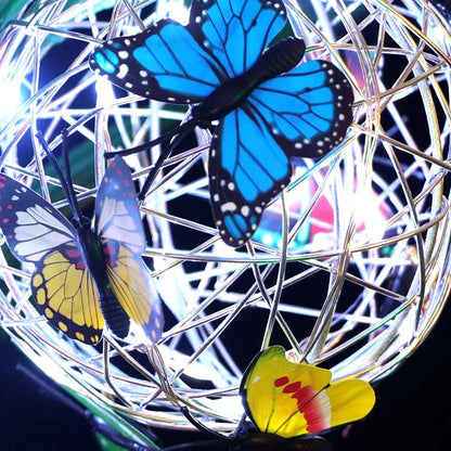 lampe-solaire-sphere-aux-papillons-design-1